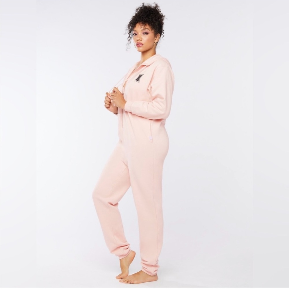 Rihanna Savage x Fenty Lush Fluffy Pink Hoodie Onesie Jumpsuit M